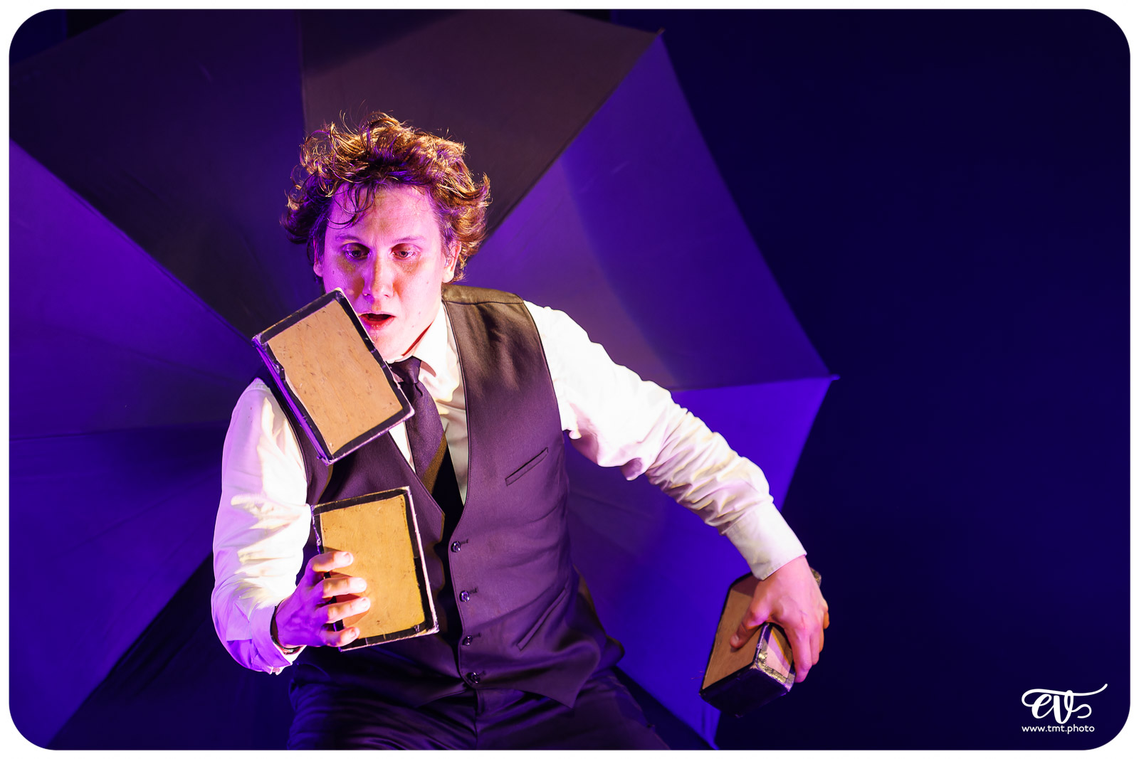 DRUM BROTHERS (LES FRÈRES COLLE)